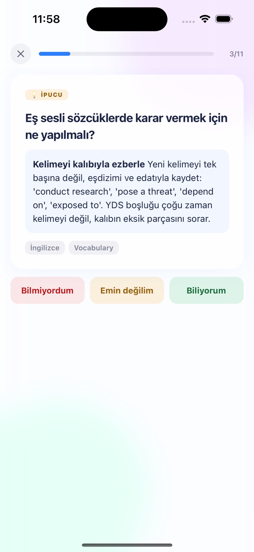 Bilgi kartı — ipucu kartında kelime kalıbı taktiği ve Biliyorum, Emin değilim, Bilmiyordum seçenekleri